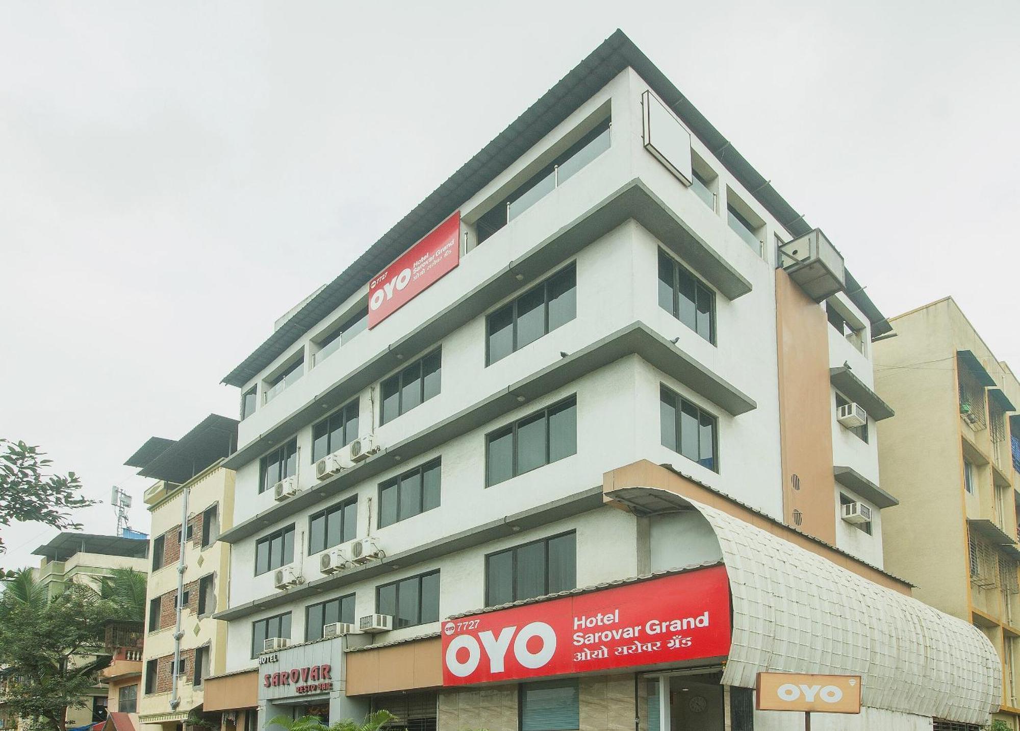 Oyo Hotel Sarovar Grand Kalamboli Esterno foto